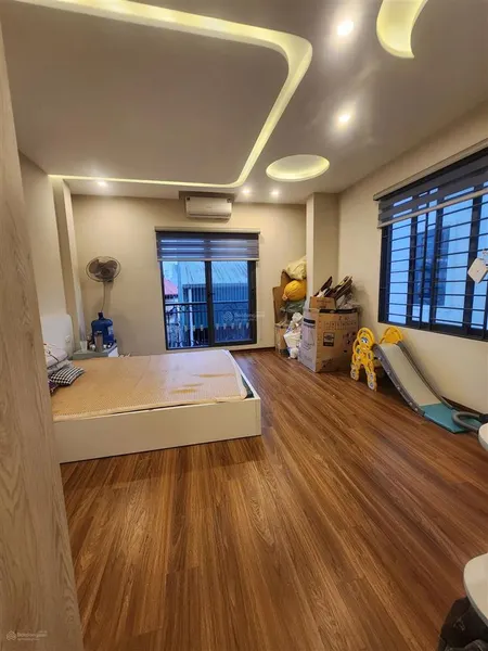 Cực phẩm trung tâm hà đông 50m 5 tầng mặt tiền 4,3m giá 7,9 tỷ ( có thang máy)
