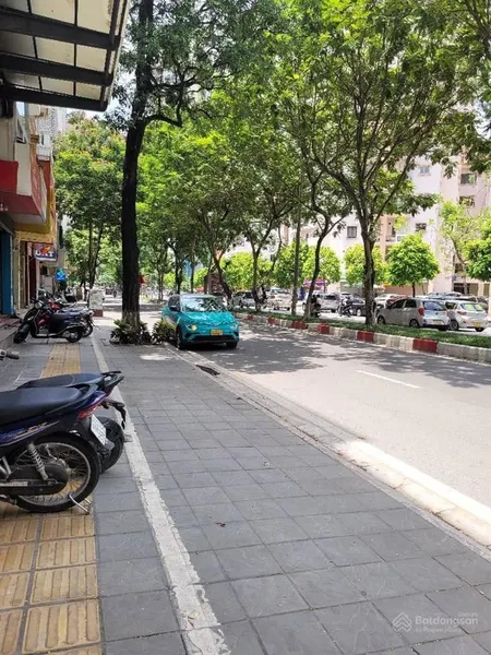 Hiếm!bán nhà phố nghĩa đô , cầu giấy, dt 78m2/mt 7m, ô tô 20m, dòng tiền. giá 42,5 tỷ.