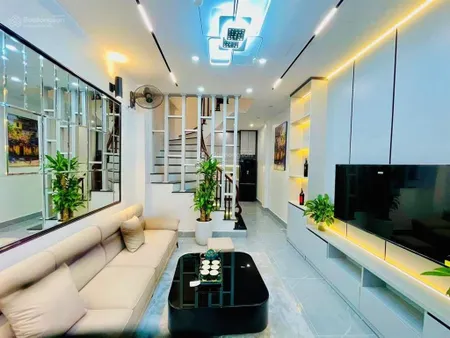 Có 102! bán nhà hồ tùng mậu, cầu giấy, dân xây, giá rẻ, 50m, 4 tầng giá chỉ 8.x tỷ.