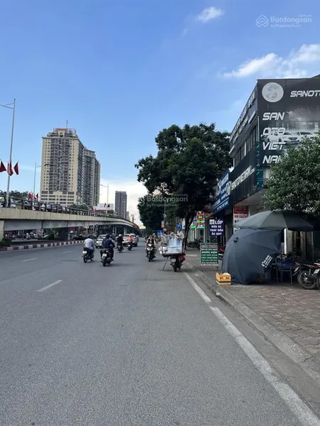 Hiếm!bán nhà thô phố lê văn lương, cầu giấy, dt 100m2/mt 6,6m/5 tầng, ô tô 6m. giá 35 tỷ.