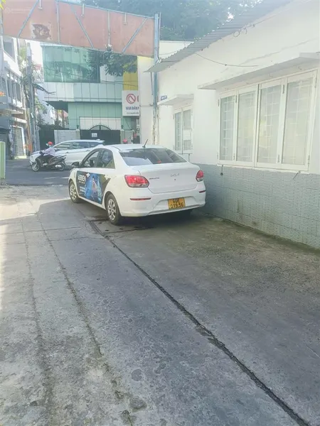 Bán nhà hxh lũy bán bích. q tân phú. dt 4x17,5m.(70m2) . 3 tầng. giá 8,5 tỷ tl