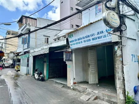 Chính chủ bán nhà cấp 4 mt đoàn văn bơ, quận 4, thích hợp kinh doanh và ở. 0903 870 ***