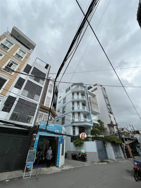 Căn hộ dịch vụ mới 100%, góc 3 mặt tiền 6 tầng ngay chu văn an gồm 11pn tự khai thác 5577tr/tháng