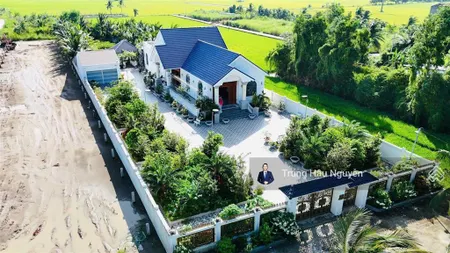 Biệt thự vườn tân cổ điển mặt tiền ngô thì sĩ an bình rạch giá. lộ 11m, 25x124m, hoàn thiện, shr