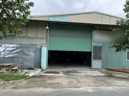 Bán nhà xưởng hơn 1600m2, mặt tiền đường Bình Nhâm 07, Gần nhà Hàng Dìn Ký Cầu Ngang