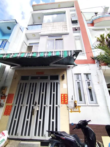 Bán nhà quận 6 - Hẻm xe hơi thông - Ngang tài lộc 6m - 6,35 tỷ