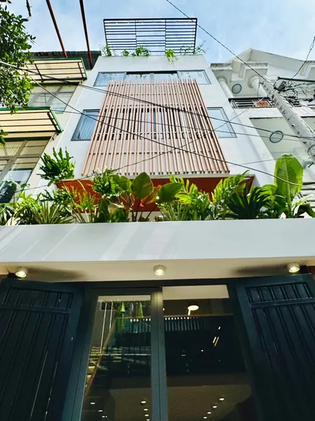 SIÊU PHẨM NHÀ 3 TẦNG MẶT TIỀN GIÁ CHỈ 5,7 TỶ FULL NỘI THẤT - LIỀN KỀ KHU TÊN LỬA