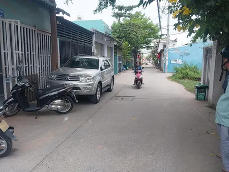 Bán nhà 2 TẦNG HXH ngang 8m liên khu 4-5 Bình Tân