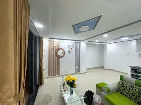 Bán nhà 2 tầng đẹp 30m² (5x6), Ngay Bình Long, gần Ngã Tư Bốn Xã, chỉ hơn 3 tỷ