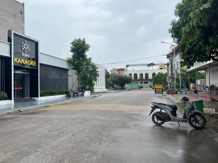 Chính chủ Gửi bán ! Lô làn 2 đường 24 Quế võ kinh doanh nhà nghỉ quá ok.
Diện tích: 100m
Kinh doanh nhà nghỉ, kraoke, cc mini cho tàu thuê quá đẹp
4,5x tỉ
Lh:0968225915