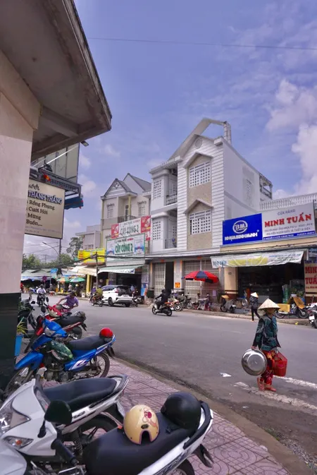 NHÀ PHỐ THƯƠNG MẠI GÓC HAI MẶT TIỀN NGÔ QUYỀN, CHỢ CÁI VỒN