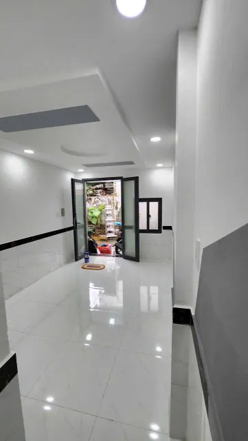 Bán nhà hẽm Huỳnh Tấn Phát,- Giá tốt nhất khu vực, 31M2, nằm ngay khu vực trung tâm phường Tân Thuận Đông, Quận 7,