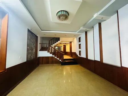 Nhà hà huy giáp 81m2 3 tầng 3 mê gần đại học ngoại ngữ nhà đẹp ở ngay 9.x tỷ
