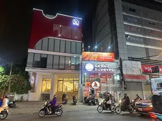 Rất cần tiền bán nhà mt đường hoàng diệu 2 dt 8*36m kc 4 tầng hđt 145tr giá 45tỷ