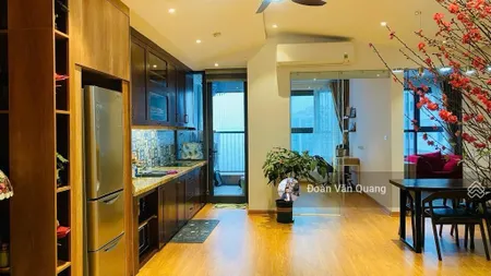Phân lô, kinh doanh, thang máy. bán nhà láng hạ, ba đình. dt 70m2 x 8 tầng x mt5,5m x giá 35 tỷ.