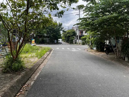 Siêu phẩm! nhà 3 tầng full nội thất dt đất 100m2, vị trí vàng gần văn tiến dũng