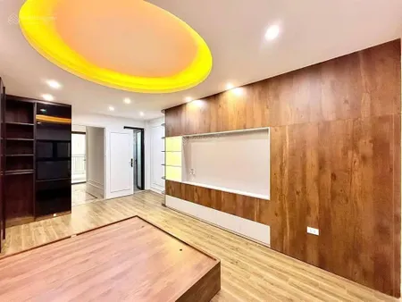 Trường chinh ngã tư vọng 70m2 10m ra phố trước nhà rộng 3m lô góc 7 tầng thang máy