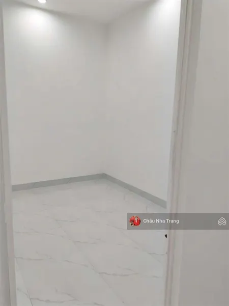 Bán nhà mới đẹp hòn thơm. dt 75m2 chỉ 2tỷ100