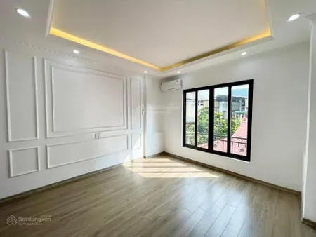 Bán nhà phố tứ liên mới xây thiết kế hiện đại thang máy ngõ nông gần ô tô dt 68m*5t 12.9tỷ