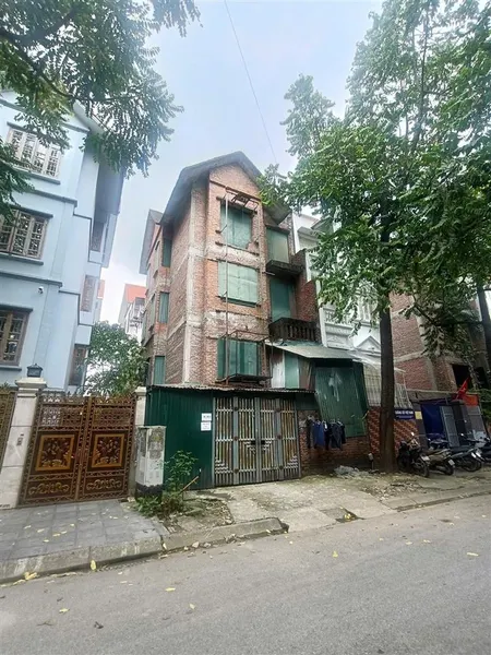 Bán tòa biệt thự kđt cầu bươu. vỉa hè gara ô tô, 125m2, 4 tầng, mặt tiền 8,5m. 26 tỷ