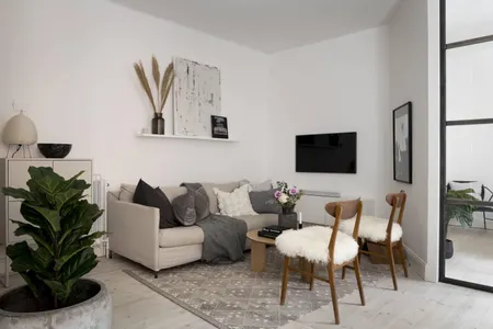 Bán nhà mặt phố Hoàng Dư Khương, Cẩm Lệ, Đà Nẵng. DT 84m2, 2PN, giá 7.5 tỷ, Sổ Đỏ. LH: 0932514255