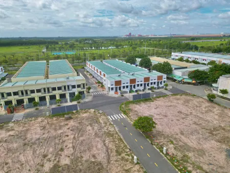 Sở hữu Nhà phố  1 TRỆT 1 LẦU ngay KCN Phước Đông, chỉ từ 579Tr