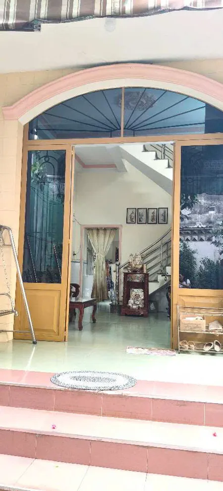Bán nhà 2 tầng lô nhì phường Tân Hưng ngay trung tâm Quận 7; 4,4x24m; không quy hoạch; SHR