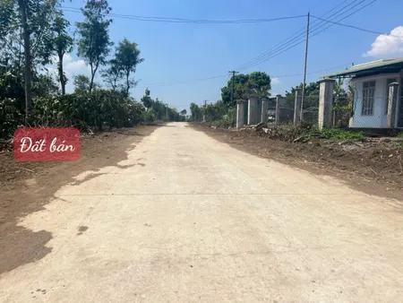 Bán đất 250m² giá 175 triệu Xã Ea Drông