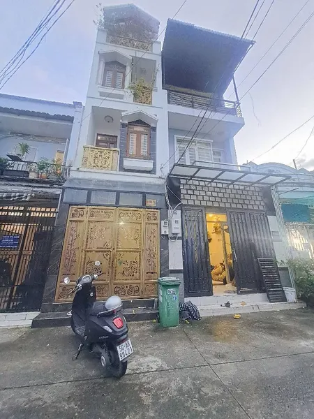 BÁN NHÀ CHÍNH CHỦ CHƯA QUA ĐẦU TƯ - 33M2 - 4 TẦNG - NGUYỄN VĂN QUÁ - ĐÔNG HƯNG THUẬN- HẺM 5m - 3.xx tỷ