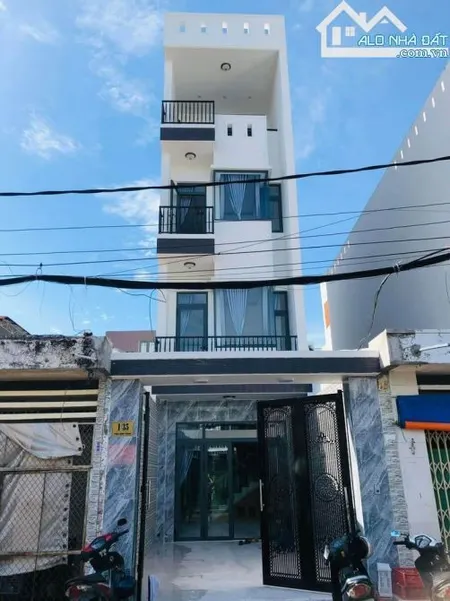 Cho thuê căn nhà mặt tiền đường chợ Trần Bình Trọng, tpvt khu kinh doanh mua bán sầm uất