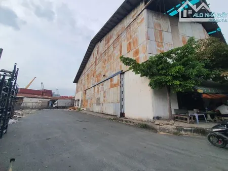 Cho thuê kho trong tổng kho* 2000- 5000m2 Xa Lộ Hà Nội, Phường Trường Thọ, Quận Thủ Đức