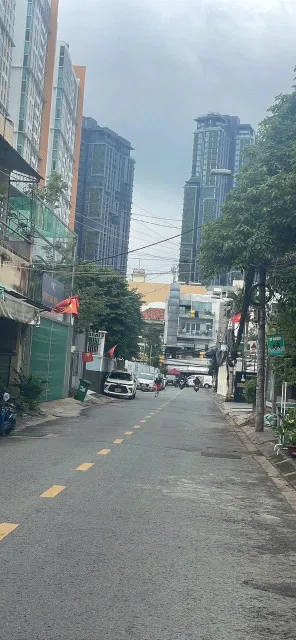 Bán nhà cấp 4 sau chung cư The Vista Phường An Phú Quận 2