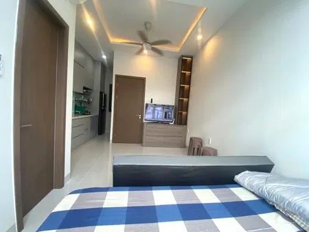 Bán nhà 4 tầng Trường Thọ Thủ Đức – dòng tiền 30tr/tháng, hẻm xe hơi, gần Vành Đai 2 chỉ 7.99 tỷ 5PN full nội thất