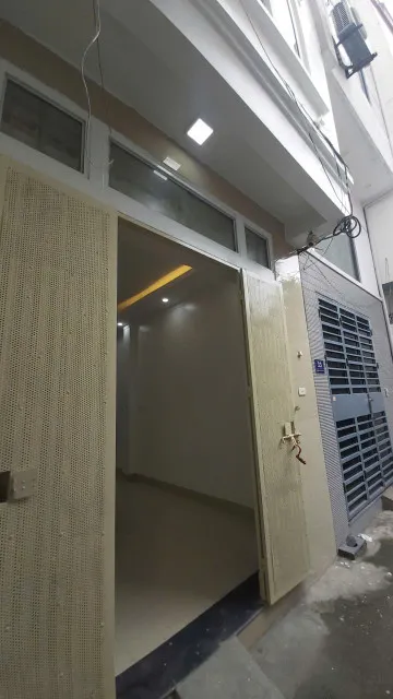Bán nhà Hà Trì 33m2, 4 phòng ngủ, cạnh trường cấp 1 Mericure - chỉ nhỉnh 6 tỷ