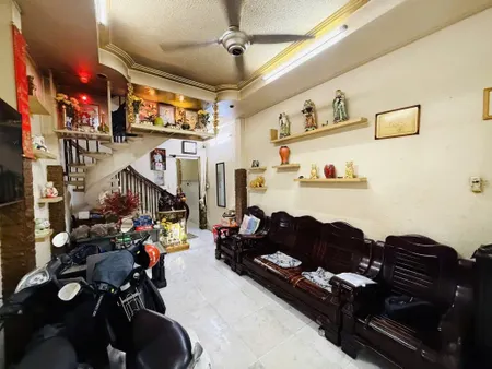 🏠 ĐƯỜNG Ô TÔ GẦN MINH PHỤNG - Q11- 39M2 - 4 TẦNG NGAY TRƯỜNG TIỂU HỌC HÀN HẢI NGUYÊN 💰6,499 tỷ. Quý ACE găp ngay chính chủ

✅KẾT CẤU: NHÀ ĐẸP (3,4x11,5) 4 TẦNG, 1 TRỆT, 2 LẦU, SÂN THƯỢNG - BTCT -5PN, 3WC RỘNG THOÁNG
