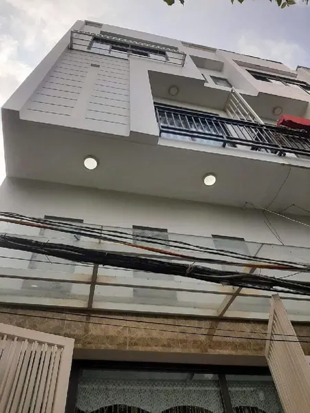 Bán nhà 5 tầng phường Tân Phú cạnh chợ Tân Mỹ; ngang 4,1m; an ninh dân trí cao cách MT 35m
