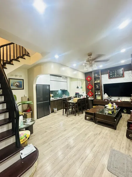 Nhà MỚi Đẹp! Hồ Tùng Mậu,Gần Phố,Ngõ Thoáng,DT:34m2 x 4Tầng,MT: 6.9m,Giá: 9.5 tỷ Nam Từ Liêm