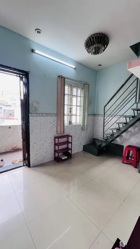 Bán căn hộ Hà Tôn Quyền, 27m2 có lửng, 3PN, gần Hồng Bàng, chỉ hơn 1 tỷ