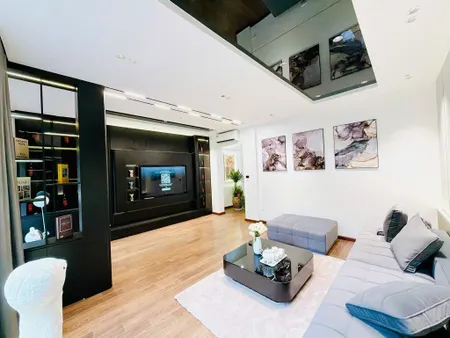 Siêu Phẩm Nhà Đẹp! Xuân La,Oto Tránh, Kinh Doanh Đỉnh,DT:62/70m2 x 4Tầng,MT: 6.3m,Giá: 26.5 tỷ Tây Hồ