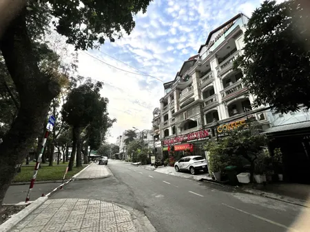 Bán nhà Mặt tiền Đường số 33, ngay Khu Tên Lửa, 20x20m, 7 Tầng  - 45 Phòng, 75 tỷ.