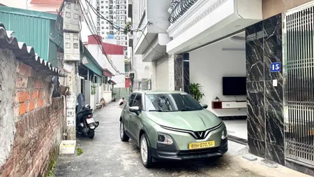 NHÀ BÁT -Ô TÔ TẢI ĐỖ CỔKHỐI - FULL NỘI THẤT - MỚI TOANH VẪN CÒN MÙI SƠN -NGÕ Ô TÔ THÔNG