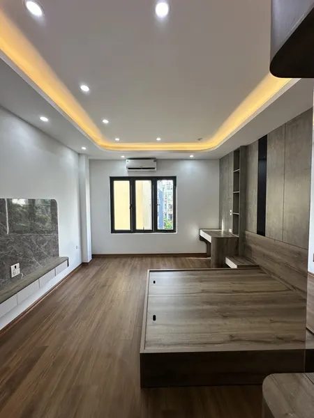 Bán nhà phố Vũ Tông Phan 6 tầng lô góc, thang máy, gara, chỉ 10,2 tỷ.