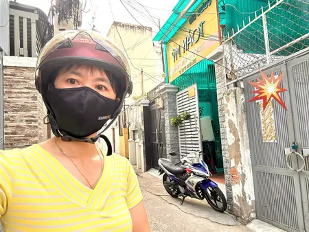 BÁN NHÀ MT XE HƠI ĐẾN NHÀ- ĐƯỜNG XÓM CHIÊU -NHÀ 5 TẦNG -THÔNG RA TÔN THẤT THUYẾT QUA TÔN ĐẢN, HOÀNG DIỆU ĐẾN BẾN VÂN ĐỒN.