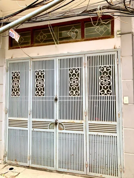 Cho thuê nhà nguyên căn ngõ 20 Đại La, 32m2 x 4 tầng, 3 ngủ, 9 triệu.tháng