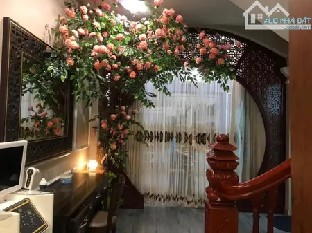“Cho thuê nhà 4 tầng 108m² – mặt tiền 5m, 2 Khu Hoàng Hoa Thám, Ba Đình – giá 25 triệu