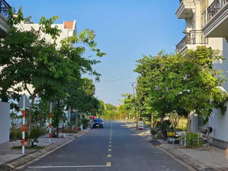 Bán đất KDC long thành - mặt tiền đường phùng hưng - cách sân bay 5km sổ hồng riêng