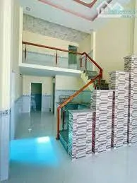 Dãy trọ 5x30m, có kiot và 4 phòng cho thuê kín, thu nhập ~10tr/tháng. Giá 1 TỶ 290, sổ hồng riêng, vị trí đắc địa. Chủ cần tiền lo công việc gia đình nên bán nhanh.