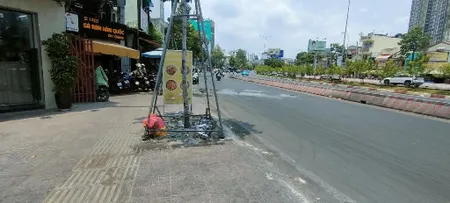 Bán nhà 4 Tầng Mặt Tiền Nguyễn Hữu cảnh p12 BÌNH THẠNH