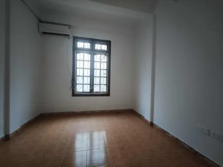 CHO THUÊ NHÀ NÚI TRÚC, BA ĐÌNH, MẶT NGÕ Ô TÔ TRÁNH, GIA ĐÌNH, NAIL, SPA