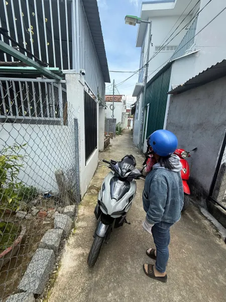 Bán Lô Đất - 187m2 Thái Thông, Vĩnh Thái, Nha Trang.

Trên Đất có nhà, Nhà cách đường chính Thái Thông chỉ đúng 20m, đối diện tiểu học Vĩnh Thái.
Tiện ích bán kính ubnd phường trường chợ vài bước chân.
DT 187m2 giá chỉ 3tỷ5
_______
Liên hệ xem nhà :